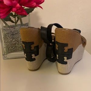 Tory Burch Wedges 💗